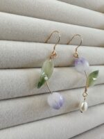 Handmade Resin Tulip Pearl Earrings - Image 4