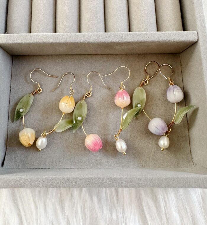 Handmade Resin Tulip Pearl Earrings - Image 8