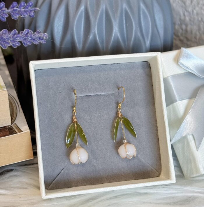 Handmade Resin Elegant Tulip Drop Earrings - Image 6