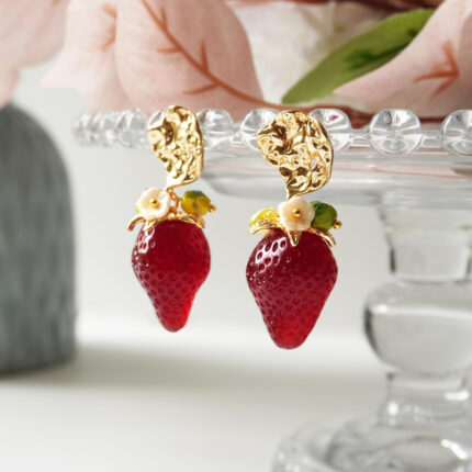 Baroque Strawberry Drop Earrings:Resin Vintage Fruit Jewelry