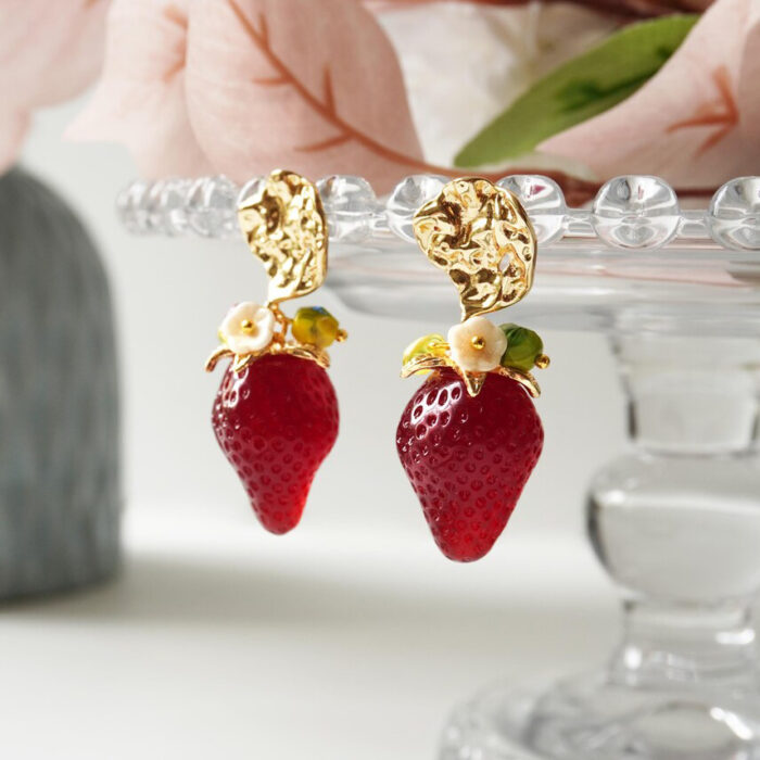 Baroque Strawberry Drop Earrings:Resin Vintage Fruit Jewelry - Image 3